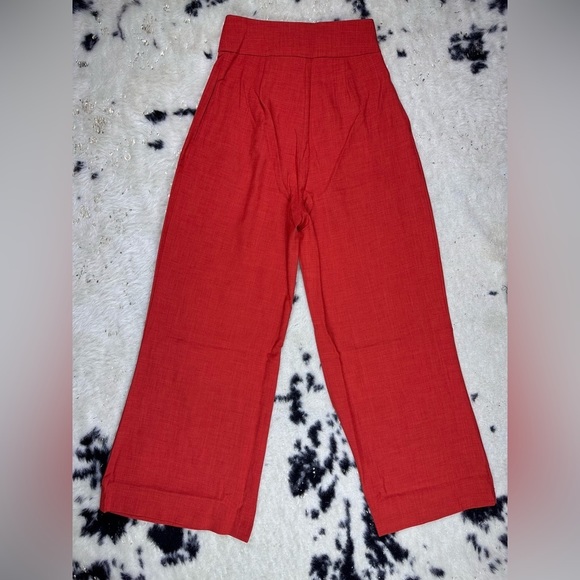 Flying Tomato Women’s Red Pleated Wide Leg High Rise Pants - Picture 2 of 6